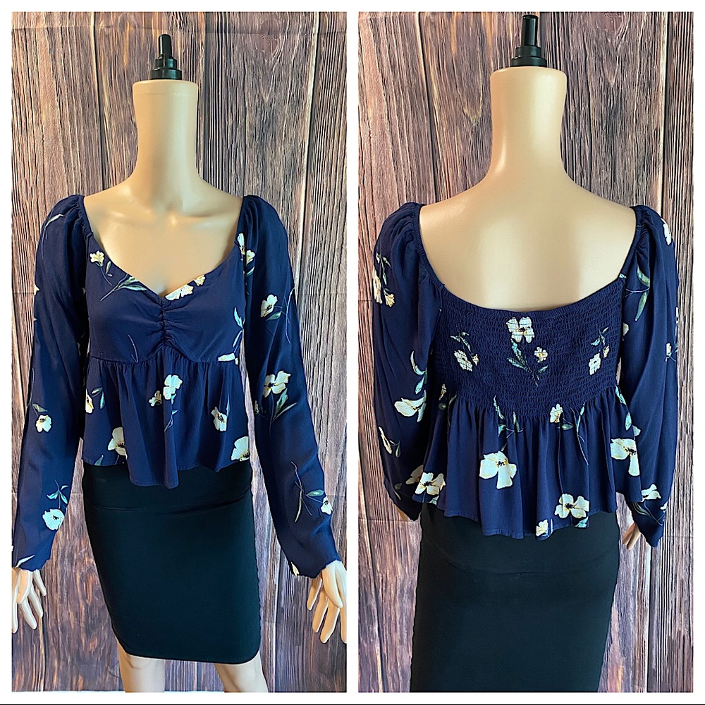 L.A Hearts size medium navy blue white cream floral print boho peasant